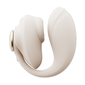 Her: Deya Ivory White