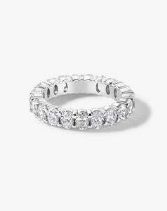 Wedding Bands: Oval Full Eternity Dancer
