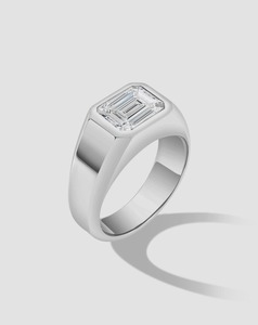 Classic Emerald Signet