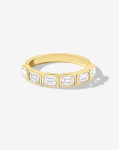 Belenos Emerald Cut Band