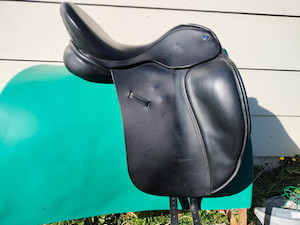 H&S Bentley Dressage 17.5" 2nd Love Saddles