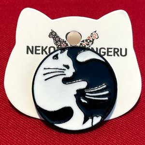 Products: Pin Badge – Yin Yang Cats - Neko Ngeru