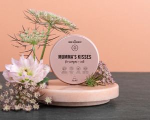 Natural Remedies: The Nude Alchemsit Mumma's Kisses