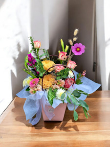 Fresh Flowers: Petal Bag