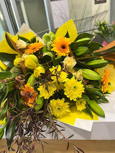 Fresh Flowers: Bright Sunshine