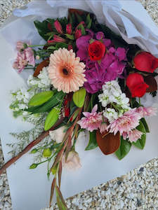 Fresh Flowers: Romance in Bloom