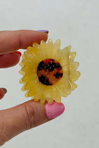 Accessories: Single Sunflower Claw Clip - Yellow