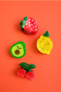 Accessories: Mini Strawberry Clip