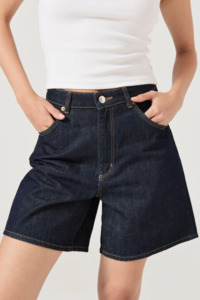Shorts: Super Mirage Short - Rinse Denim