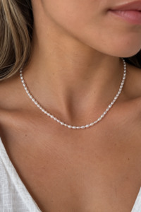 Full Priced Excluding Spell: Dainty Pearl Layer Necklace