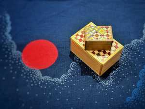 Puzzle Boxes: Japanese Handmade Puzzle Box - Nested 5 Steps & 14 steps Yosegi / Ichimatsu