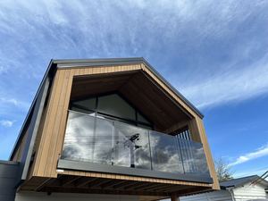 Glass Balustrade System: Side Aluminium Channel Balustrade System