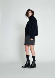 Aw2024: Hux Sweater | Raven