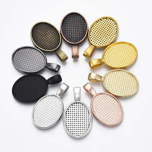Pendants And Charms: Bezel Pendant - Oval - 31mm x 12.5mm - 1 piece