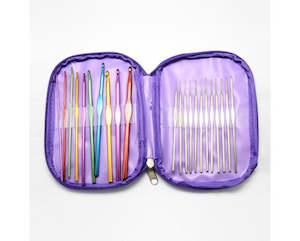 Knitting And Crochet: Crochet Hooks - with Carry Case