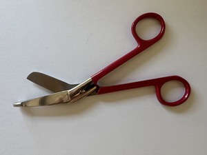 Lister bandage Scissor 14cm (Red) New Zealand Medical
