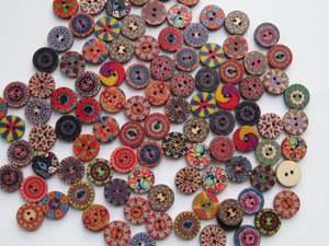 Buttons: 50 Mixed Print retro vintage mixed print 15mm buttons 2 holes