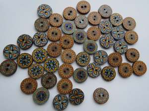 Buttons: 50 Retro Vintage Blue and Yellow Print 15mm buttons 2 holes