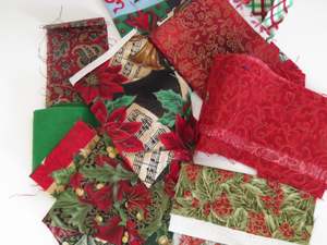 Quilting: Christmas Remnants pack of small pieces- suitable for making suffolk puffs  100% cotton