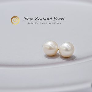 18K White/Yellow Gold White Colour Freshwater Pearl Stud Earrings New Zealand Pearl