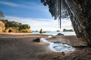 Waikato: Coromandel - Beach Stream to Cathedral Cove