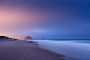 Bay Of Plenty: Mount Maunganui - Vibrant Night Sky