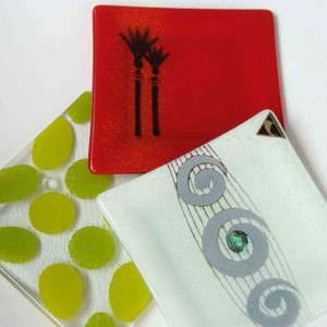 Products: Delightful small glass plates