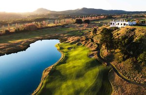 Products: 타우포 킨록 골프 클럽 라운딩 The Kinloch Club