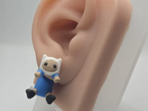 Earrings: Adventure Time Finn the Human Earring with Hanging Body