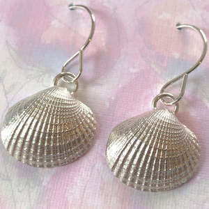 Tina De Suza: Cockle Shell Earrings
