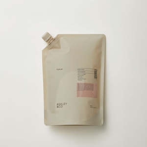 Bathroom: Topup Wash Locks Shampoo