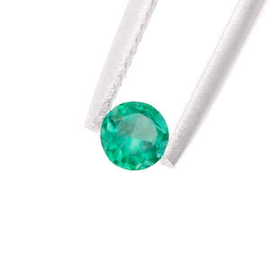 Stone: Emerald Round 0.32 carat