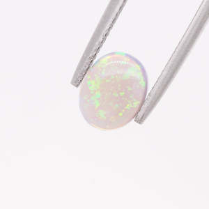 200 300: Crystal Opal Oval Cabochon 1.31 carats