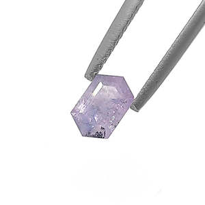 400 500: Lavender Salt and Pepper Sapphire Hexagonal cut 1.07 carats