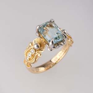 Semi Precious Stones: 3.50 carat Aquamarine Birth of Venus ring in 9 carat Gold and Platinum