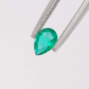 Emerald: Emerald Pear cut 0.50 carat