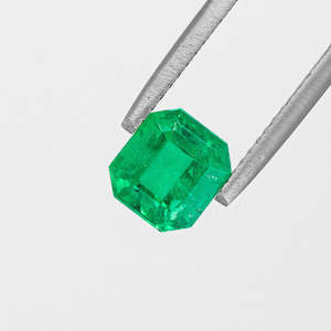 Emerald: Apple Green Emerald - Emerald cut 1.32 carats