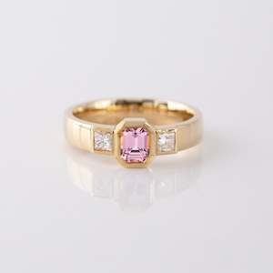Little Princess ring with Garnet and Diamonds in 9 carat Gold