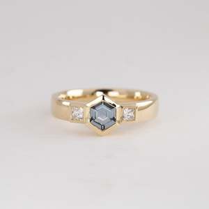 Little Princess ring with Stormy Grey Spinel and Diamonds