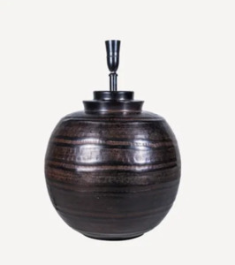 Lighting: lamp base hammered large