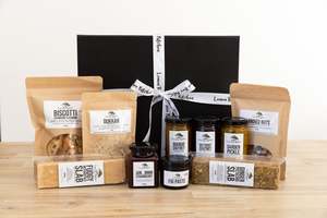 Christmas Gifting: LTK Christmas gift box