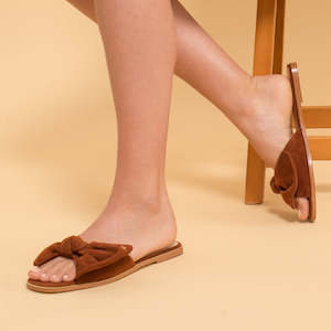 Flat Sandals: Frankie 10mm | Rust Suede