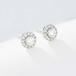 Gifts: A girl's best friend studs | silver