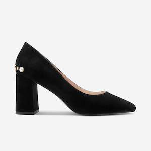 Black Staples: Jen Heel | Black Suede