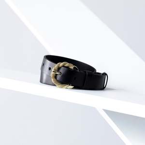 Gifts: Twine Leather Belt 25mm | gold black leather