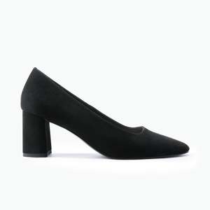 Heels: Isla Heel Black Suede