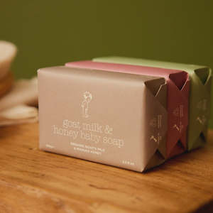 Christmas Gift Ideas Under 25: Organic Goats Milk & Honey Soap