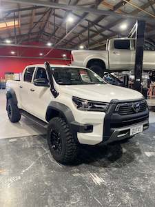 Snorkels: Toyota Hilux N80 2015-24 Short Entry Snorkel Kit