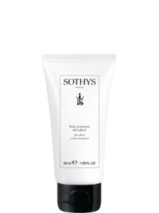 Decollete Youth Treatment