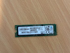 Products: Samsung PM981 512GB NVMe SSD (MZ-VLB5120)